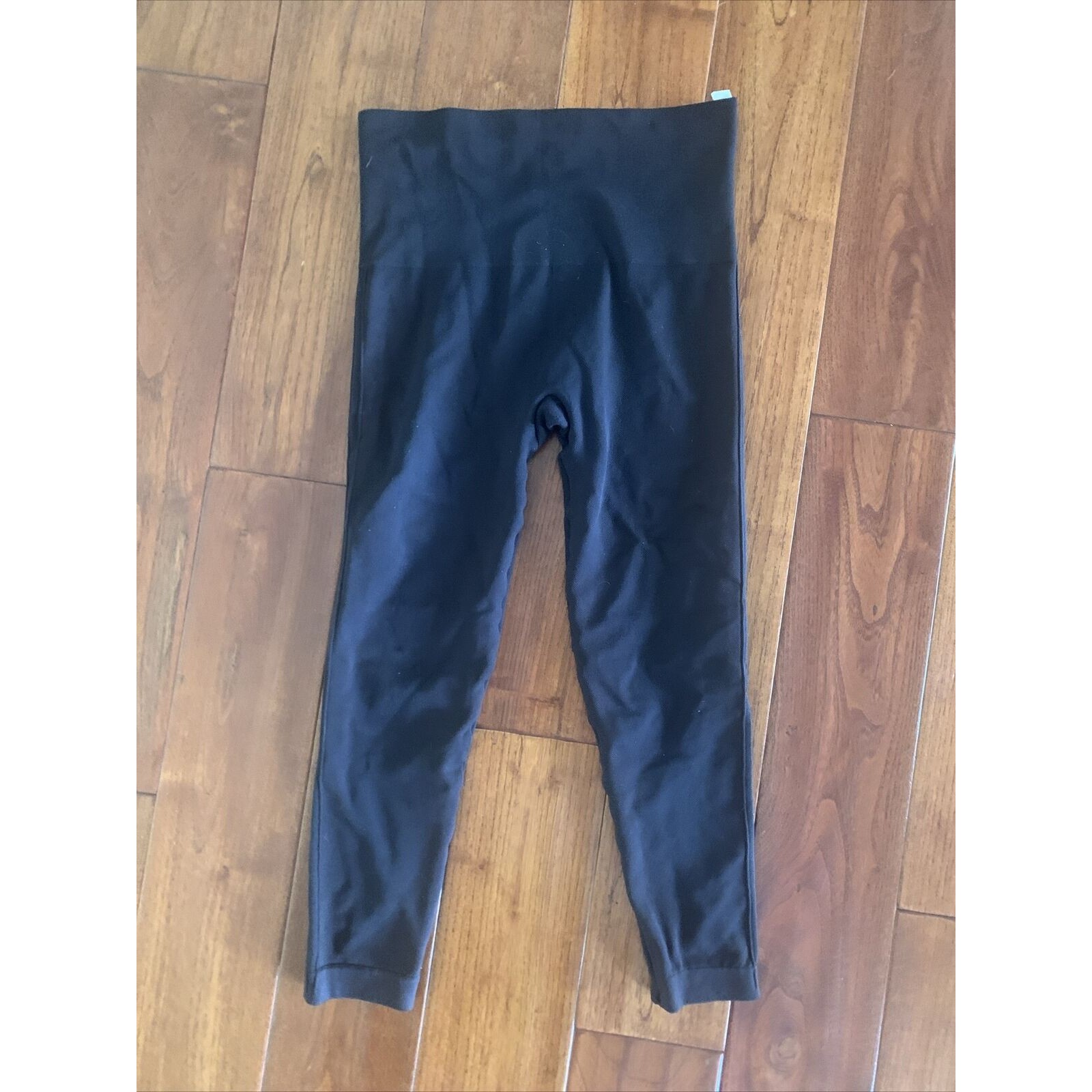 Spanx Leggings Size M Look At Me Now Black Crop Compression Style #20099r